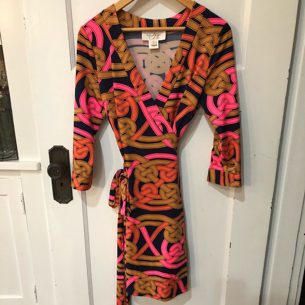 Julie Brown Wrap Dress Petite size